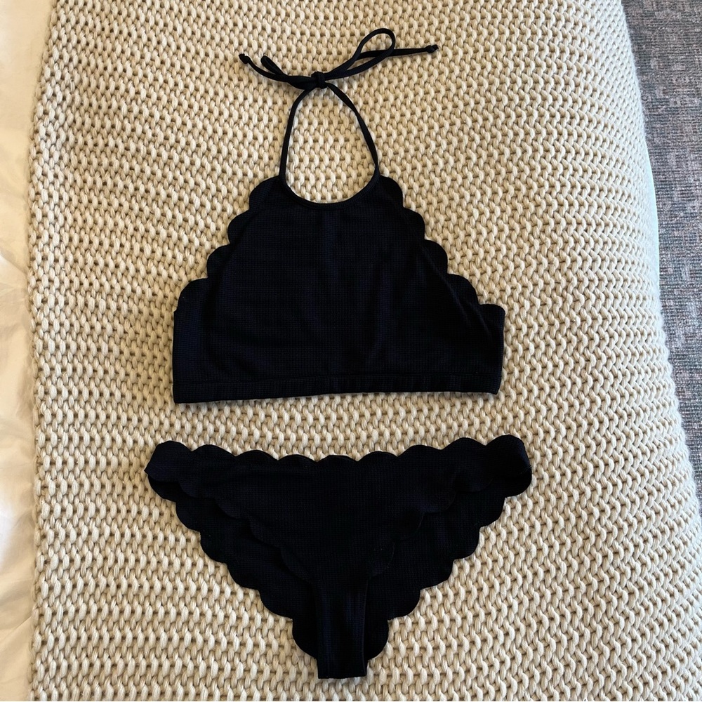 Marysia Swim Scallop Bikini Set | Mott Top & Antibes Bottom | Black | Sz Medium